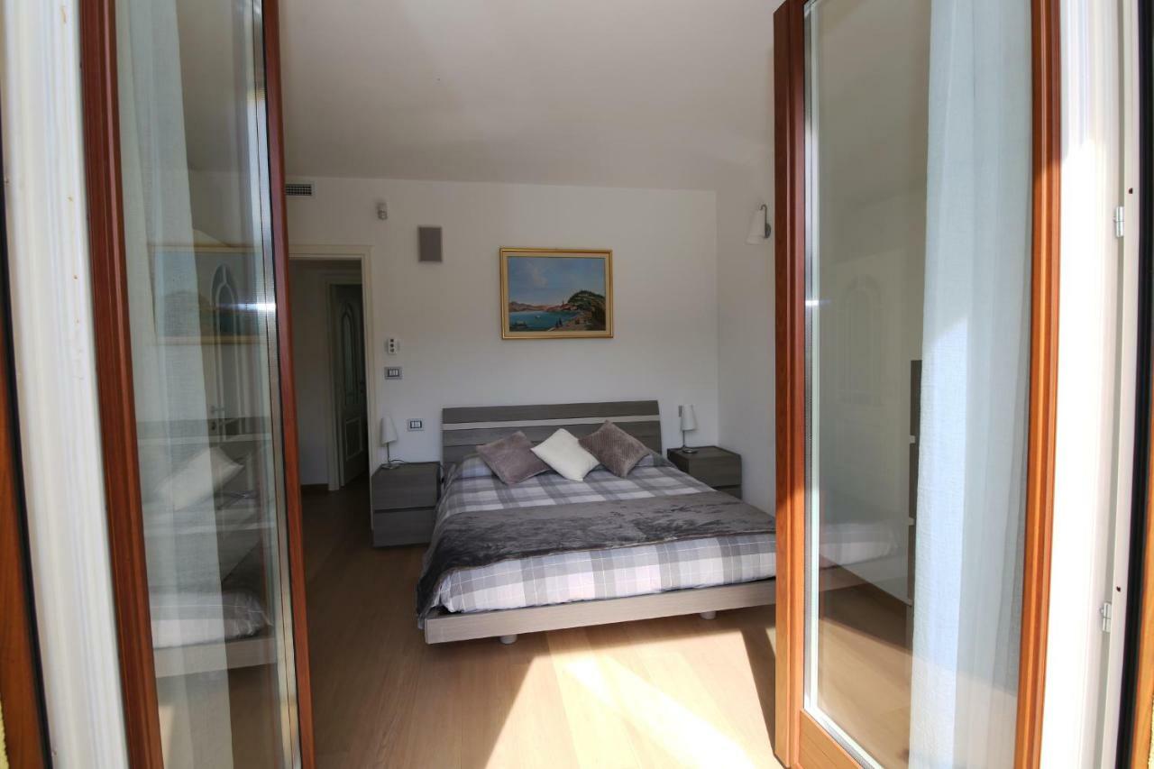 Casa Ketty Apartment Беладжо Екстериор снимка