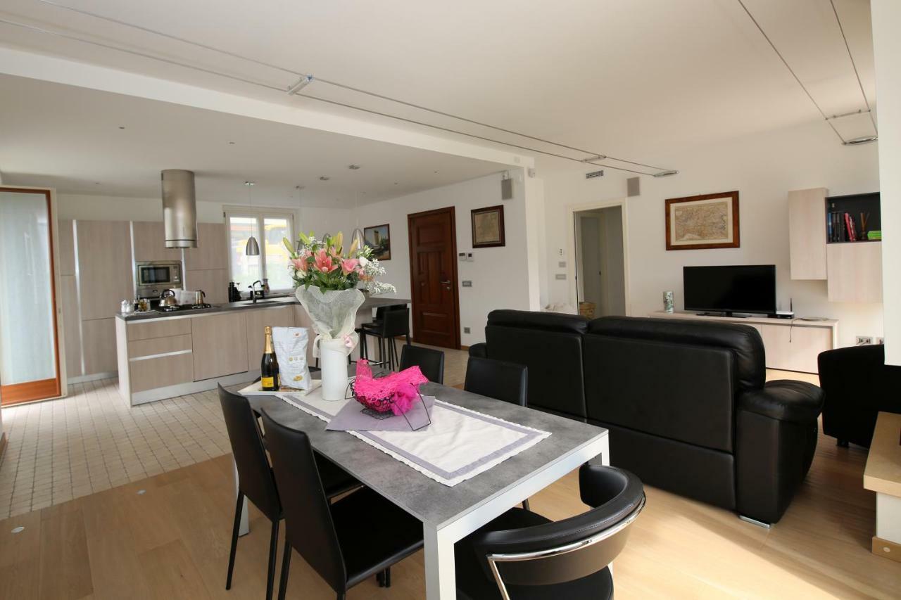 Casa Ketty Apartment Беладжо Екстериор снимка